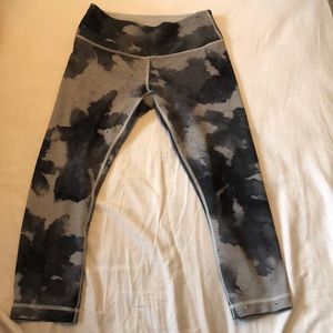 Lululemon cropped leggings